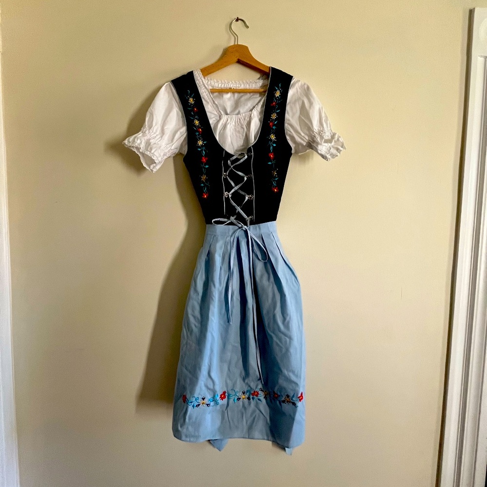 Oktoberfest Dirndl, size 8